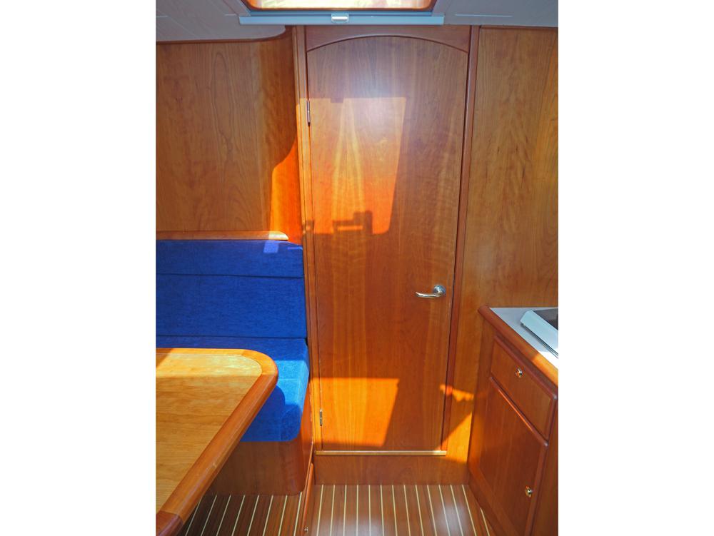 Cabin en avant, H&eacute;bergements